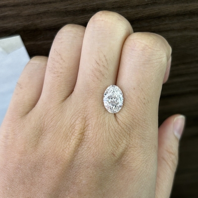 3.19ct VS1 F Oval Cut Laboratuvar Büyütülmüş Elmas IGI Sertifikalı